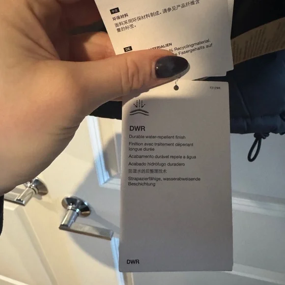 NWT North Face Retro Nuptse Jacket with Packable Hood (rolled under collar) - Picture 7 of 7